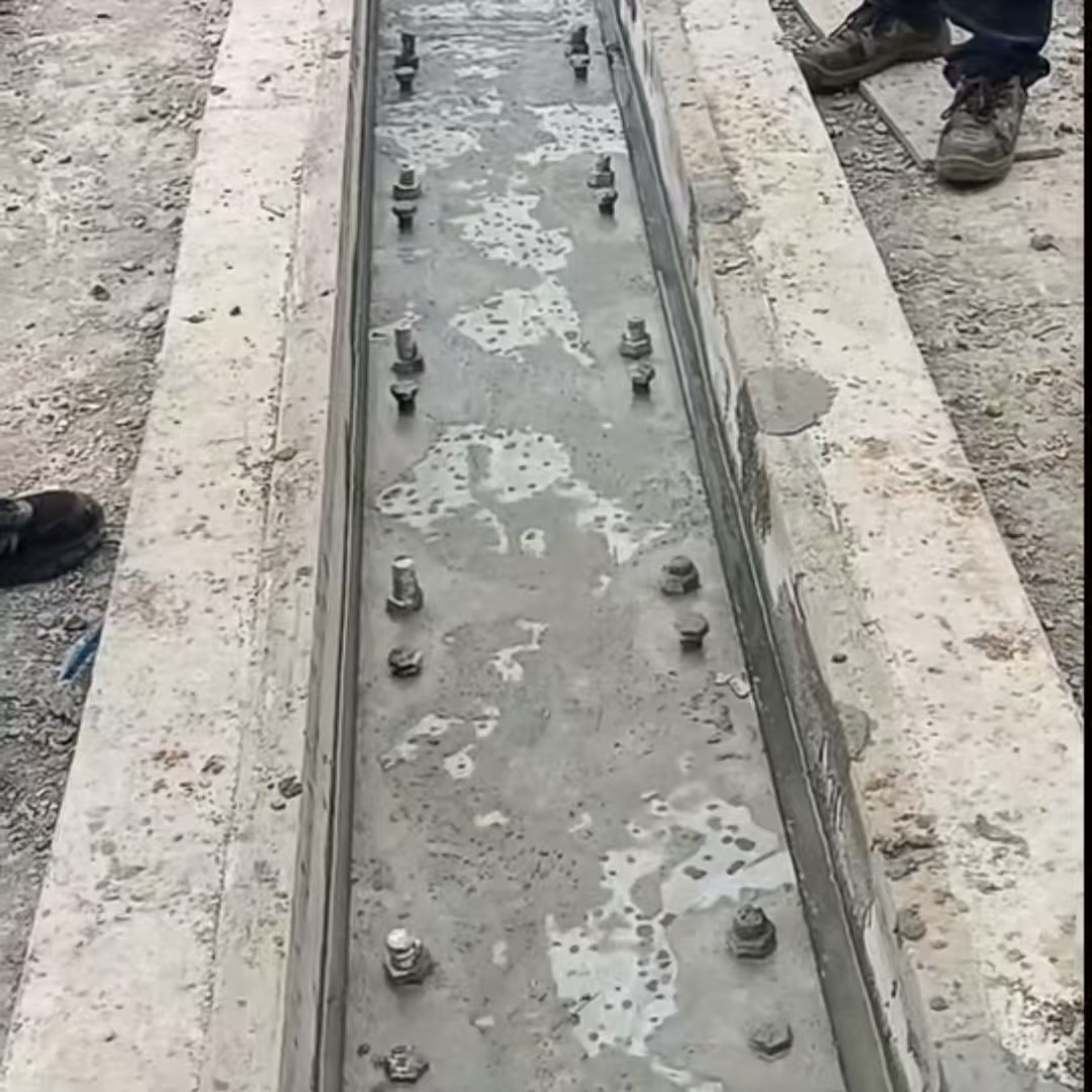 榆次港口码头起重机龙门吊重型机械设备稳固用早强快凝轨道胶泥